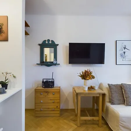 Cozy Bednarska In Near Old Town By Renters Apartment